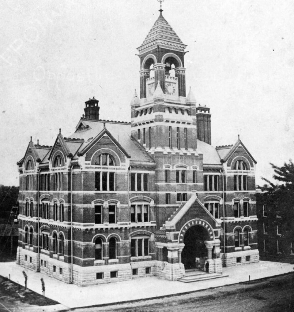 Historical photo of the Victorian Romanesque Mahaska County Courthouse pre-renovations.